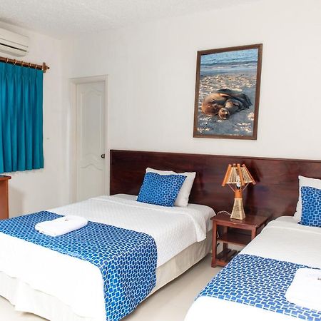 Hostal La Gran Tortuga 푸에르토빌라밀 외부 사진