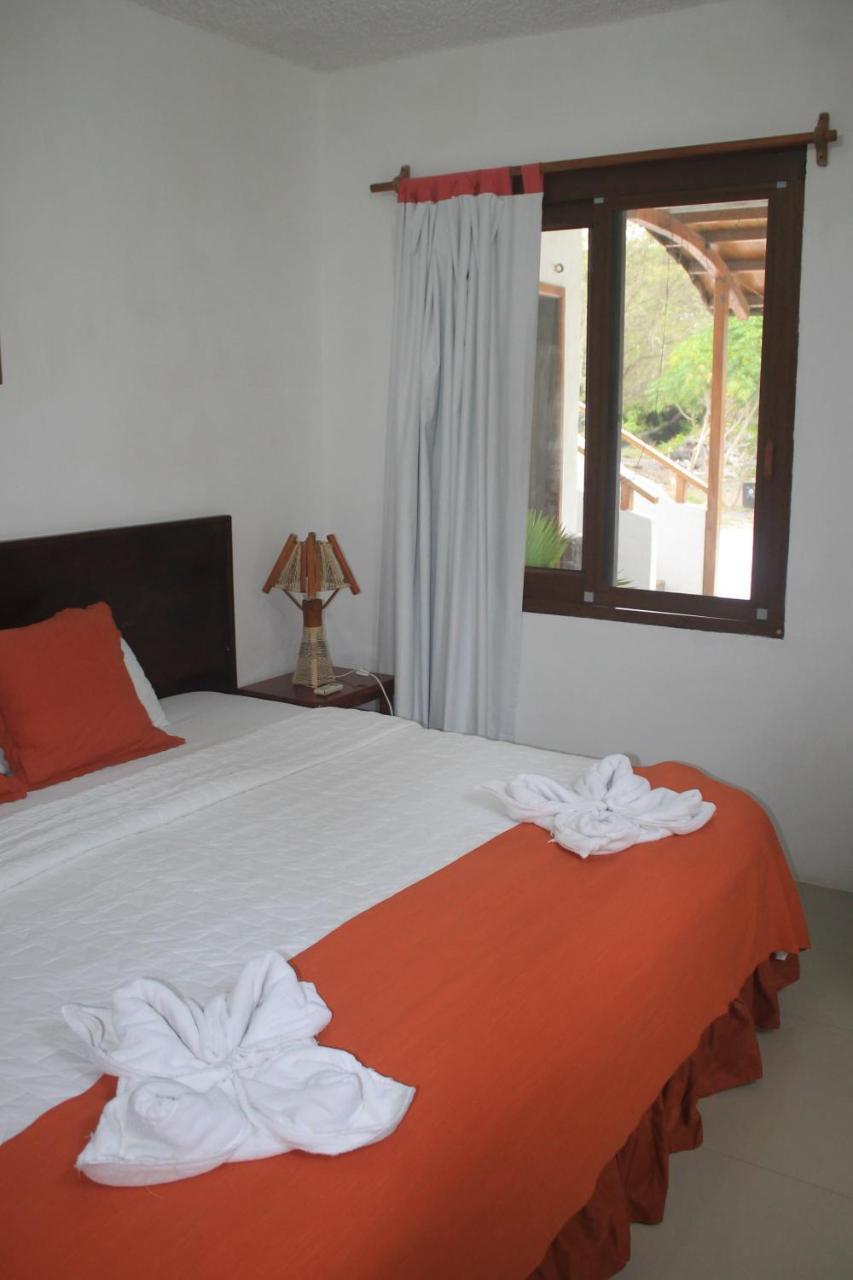 Hostal La Gran Tortuga 푸에르토빌라밀 외부 사진